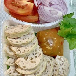 หมูยอพริกไทยดำน้ำจิ้มรสเด็ด