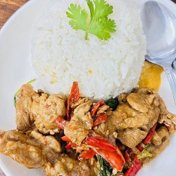ผัดกะเพราหมูชิ้น