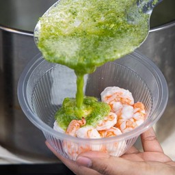 กุ้งลวก