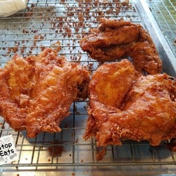 อกไก่