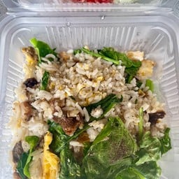 ข้าวผัดคะน้าปลาเค็ม