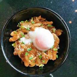 ข้าวหน้าหมูเกาหลี+ไข่ออนเซ็น+ซุป