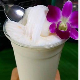 มะพร้าวปั่นนมสด มาบข่า