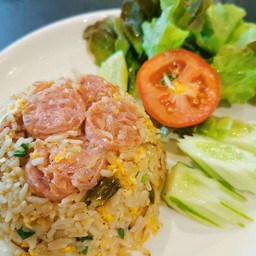 ข้าวผัดแหนม