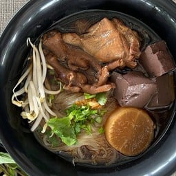 ก๋วยเตี๋ยวบ้านฉัน (Baan-chan)