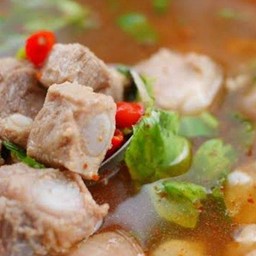 ต้มแชปกระดูกอ่อน ( หมู )