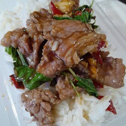 ข้าวกระเพราเนื้อ