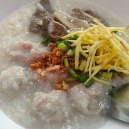 โจ๊กหมูรวม