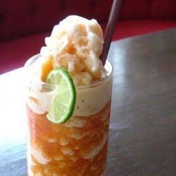 ชาดำน้ำผึ้งมะนาวปั่น