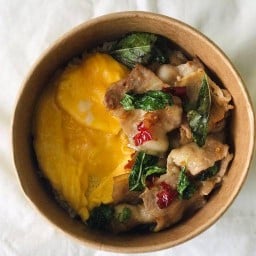 หมูบิน กินอร่อย