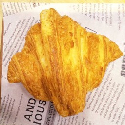 ครัวซองค์เนยสด Butter Croissant