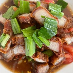 เหลาหมูกรอบ