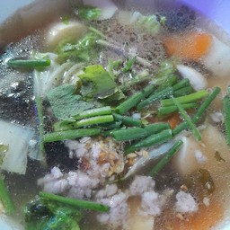 แกงจืดเต้าหู้หมูสับใส่สาหร่าย