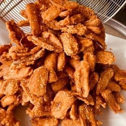 ร้านยำแซ่บสะท้านนนน ฮาลาล