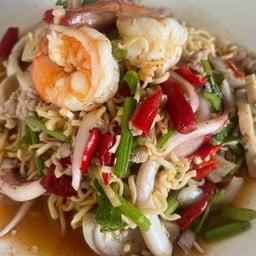 ยำมาม่ารวมมิตร