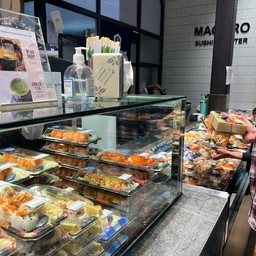 Maguro Sushi and Oyster Bar