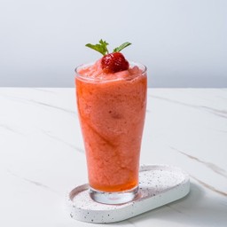 STRAWBERRY SMOOTHIE
