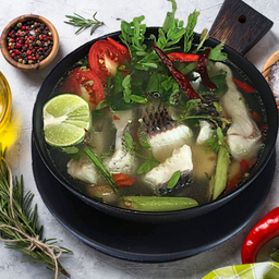 ต้มยำปลานิล ใบมะขาม