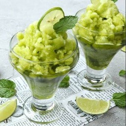 ชาเขียวผลไม้ปั่น