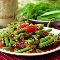 อีสานบางกอก ลาบขม ต้มแซ่บ ส้มตำ ยำแซ่บ อาหารป่า นิมิตรใหม่