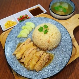 ข้าวมันไก่ 333 บะหมี่หมูแดง ข้าวกะเพรา บางมด