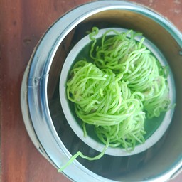 หมี่หยกพันหมู