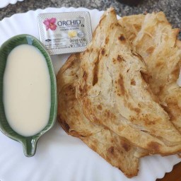 Dadar Roti and Meals โรตีเนยสดครัวบ้านด้าฯ สาขาใหญ่