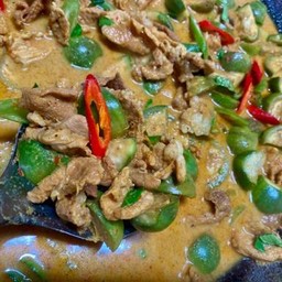 แกงคั่วหมูกับมะเขือเปาะ(ถุงธรรมดา)