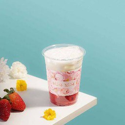 Strawberry Premium Fresh Milk