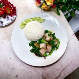 หอมหมื่นลี้ หอมหมื่นลี้