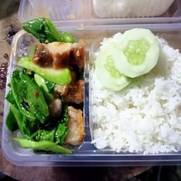 ข้าวคน้าหมูกรอบ