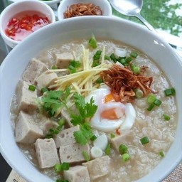 โจ๊กหมูยอ