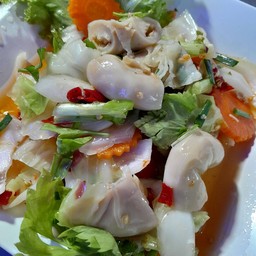 ยำไส้ตัน