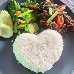 ข้าวทอดกระเทียม