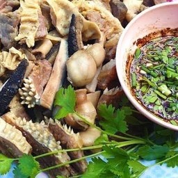 ลวกจิ้มเครื่องในวัว