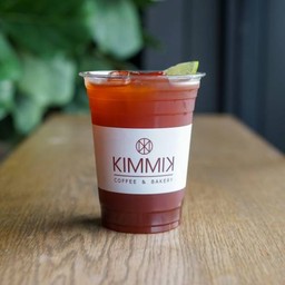 Cha Manow (Iced Thai Lime Tea)