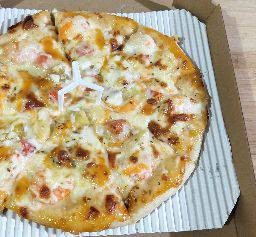 พิซซ่าหน้าค้อกเทลกุ้งขนาด6นิ้ว 4ชิ้น