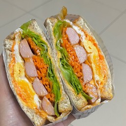 We wich | แซนวิชเกาหลี