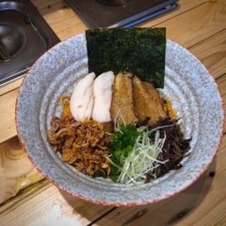 Heater (ราเมงแห้งรสเผ็ด)