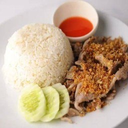 ข้าวทอดกระเทียมไก่
