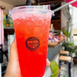 สตอเบอร์รี่โซดา