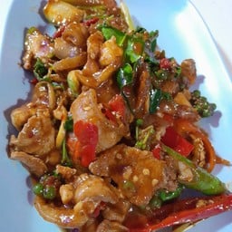 หมูผัดพริกแกง