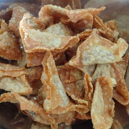 เกี๊ยวหมูทอดกรอบ 1 ชุด 8 ตัว