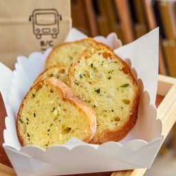 ขนมปังกระเทียม Garlic bread