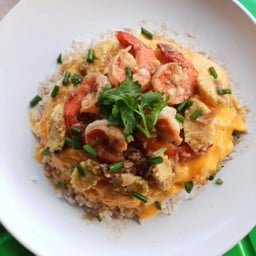 ข้าวกุ้งทอดกระเทียม ใข่ข้น
