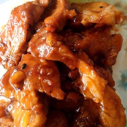 ข้าวหมูแดงฉ่ำๆใส่ไข่ต้ม