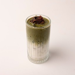 มัทฉะลาเต้ถั่วแดงเย็น