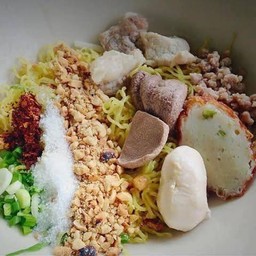 ก๋วยเตี๋ยวต้มยำแห้ง