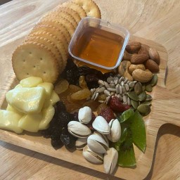 ชีสบอร์ดธัญพืช (cheese board)