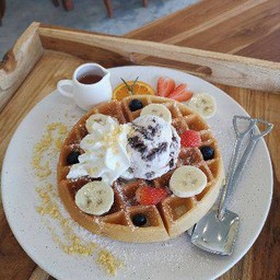 Fruity Waffles ice craem